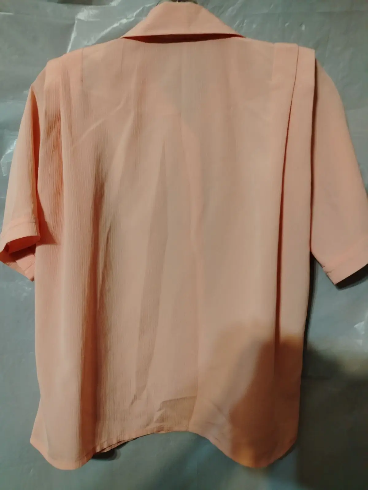 Elegant Peach Pink Short-Sleeve Button-Up Blouse Size L