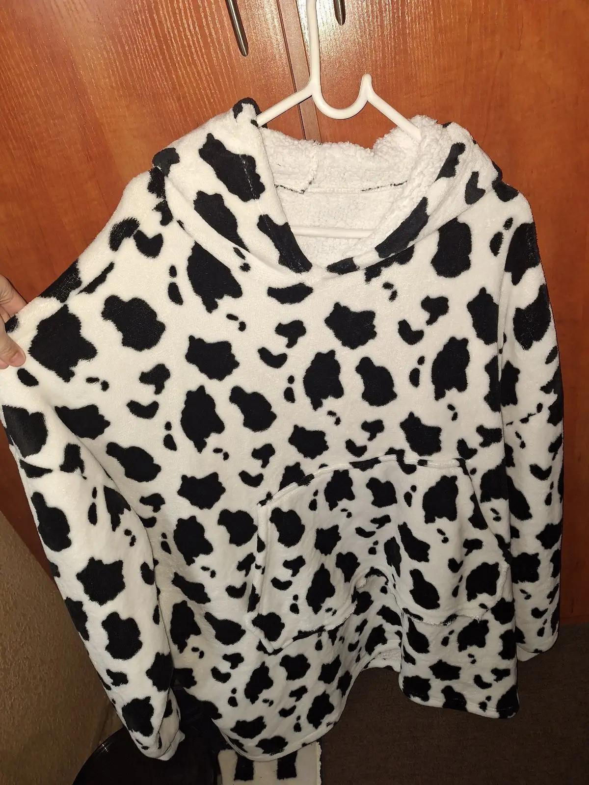 Cow Print Fluffy Hoodie XL
