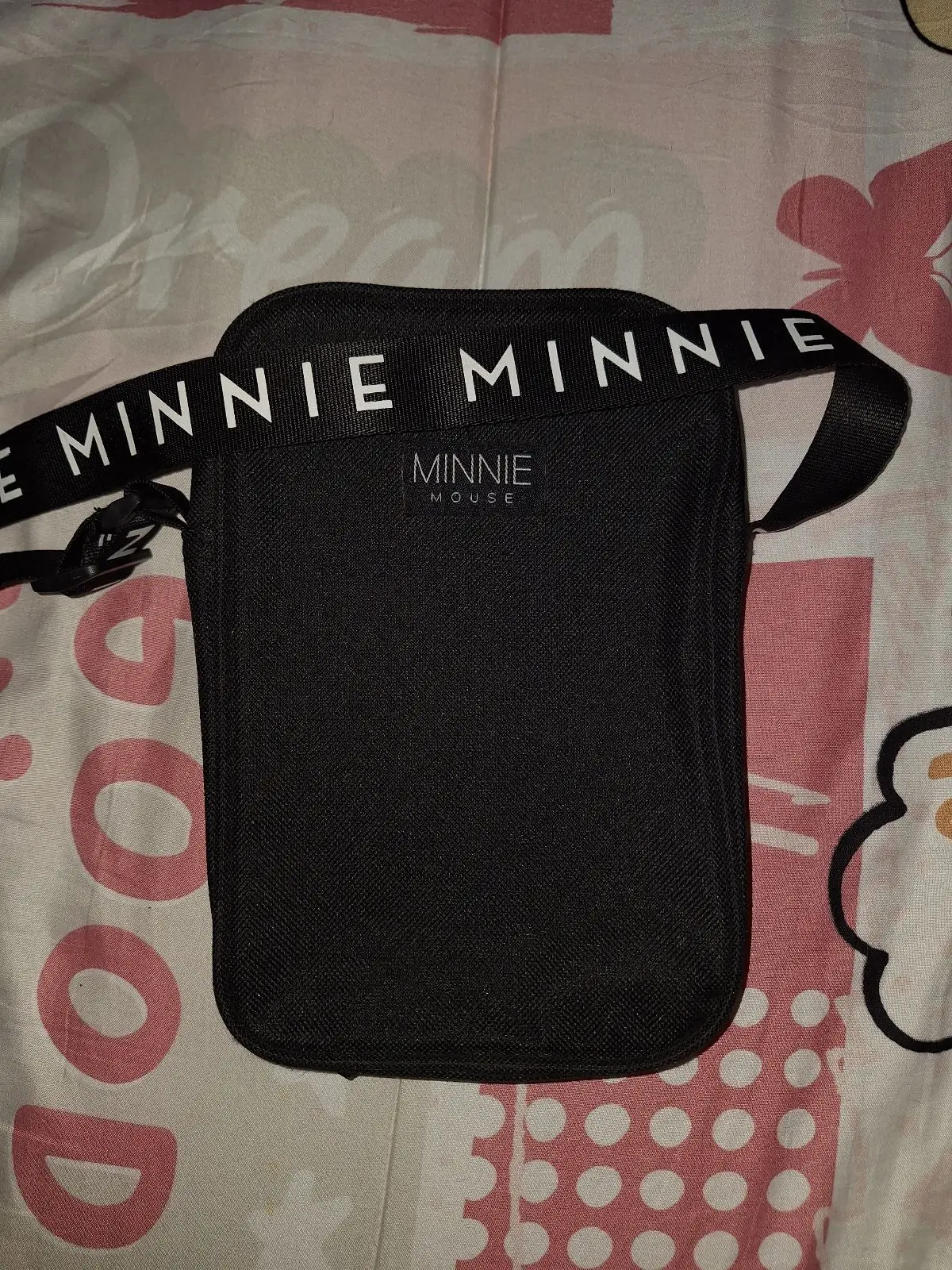 Minnie Mouse Black Crossbody Bag