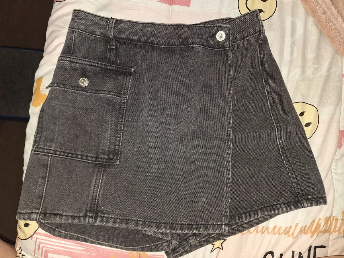 Edgars Black Denim Skort Size 8