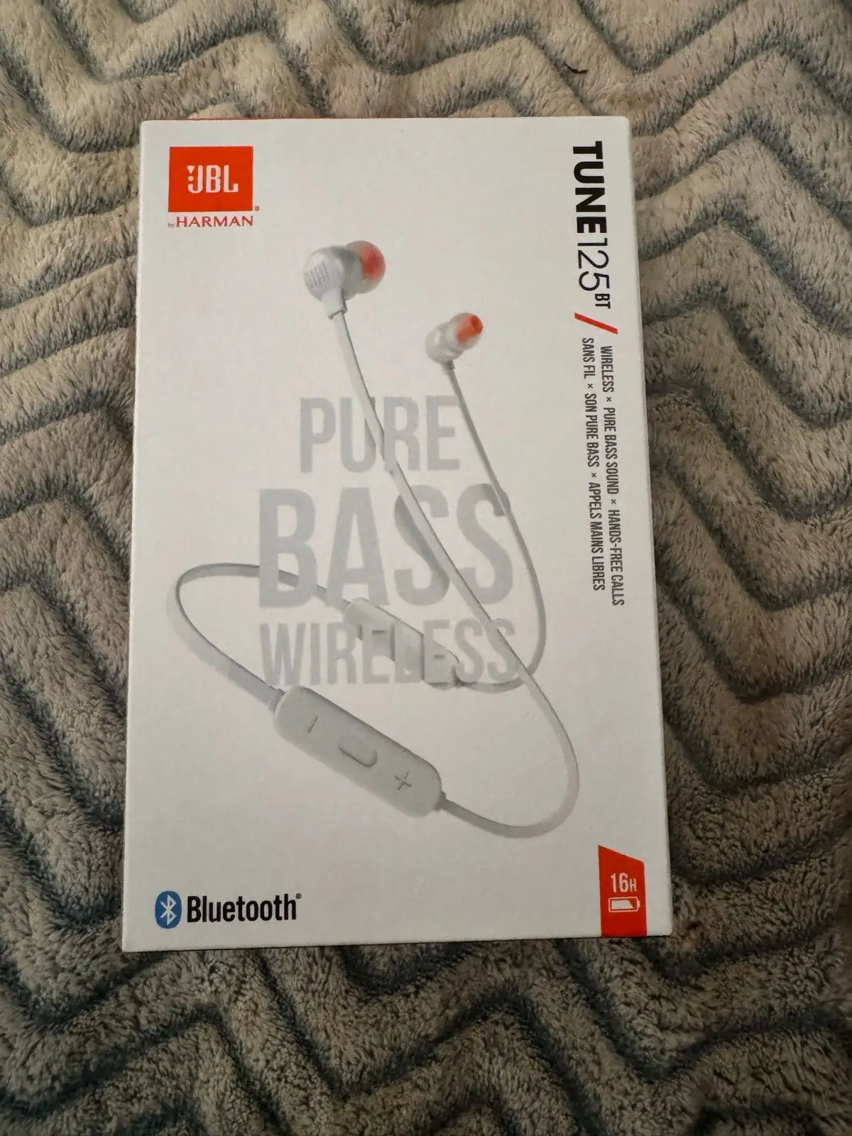 JBL Tune 125BT Wireless Earphones in Box
