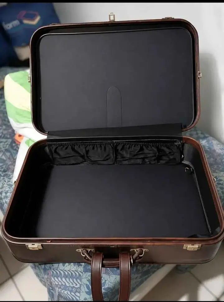 Sapro Vintage leather suit case