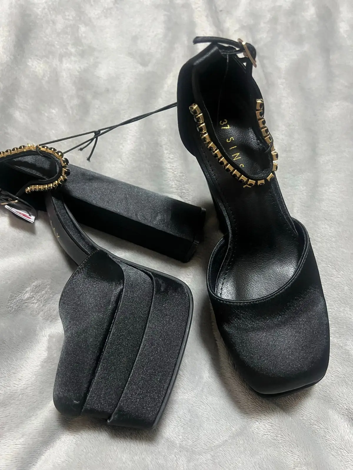 Sinsay Black Satin Platform Heels Size 4