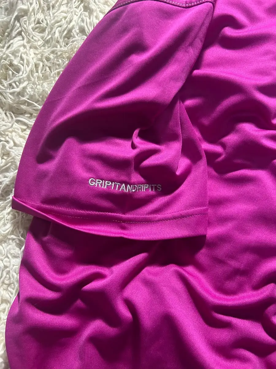 BNWT Rhode Island Men's Magenta Performance Golf Polo Shirt – XL