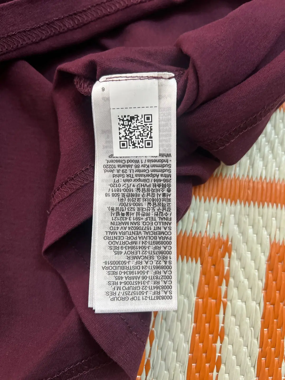 Tommy Jeans Burgundy T-Shirt XL