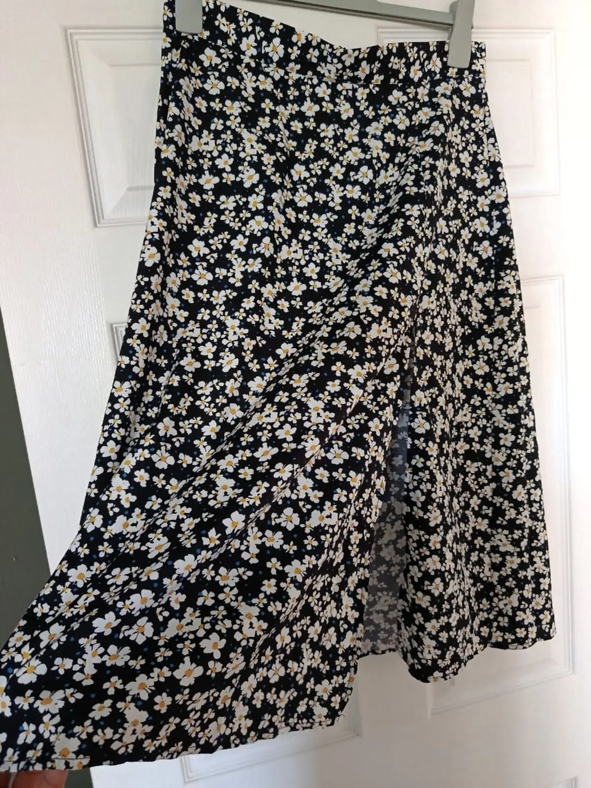 Black Floral Print Midi Skirt