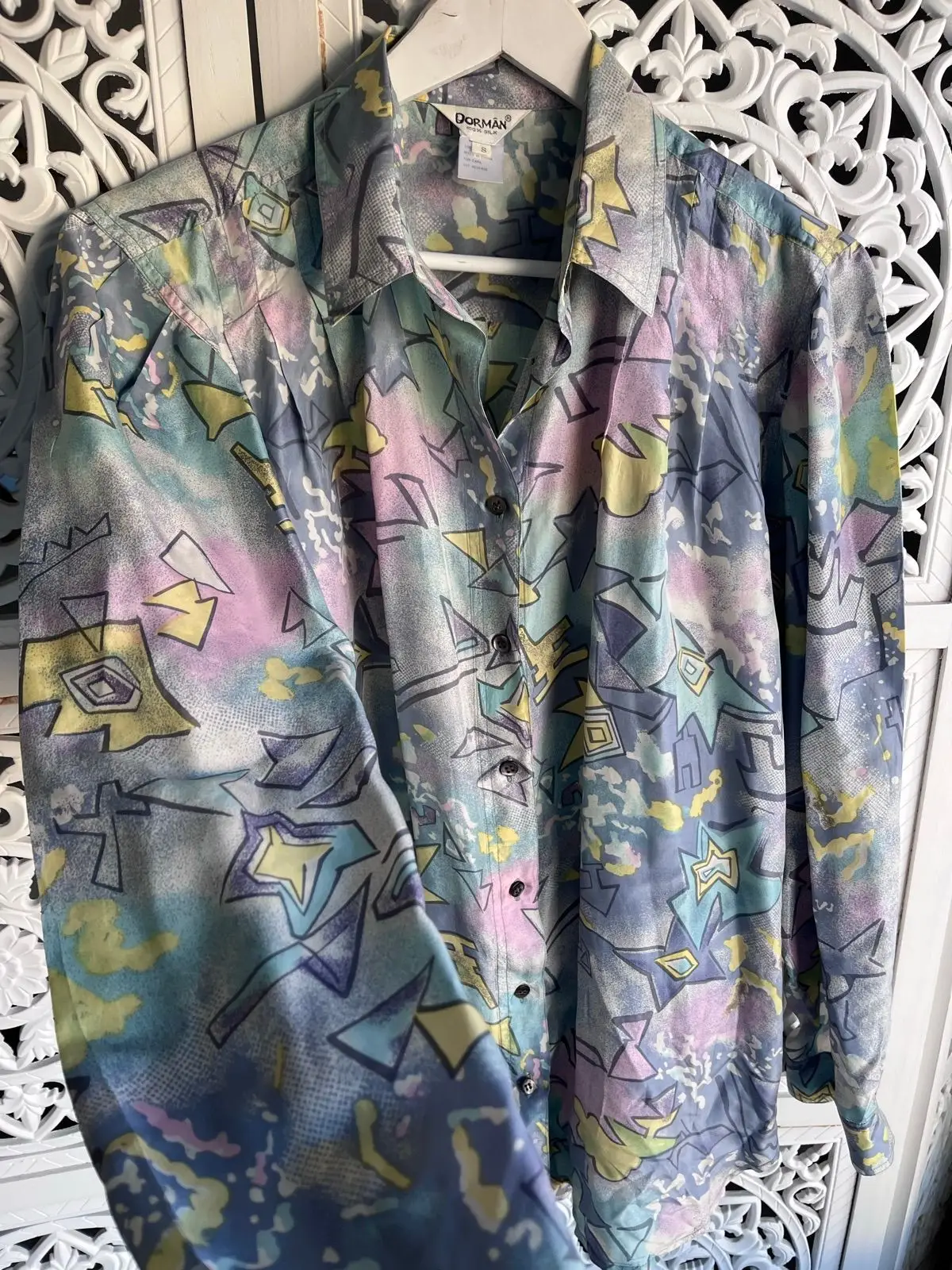 Donna Vintage DorMan 100% Silk Abstract Pastel Blouse