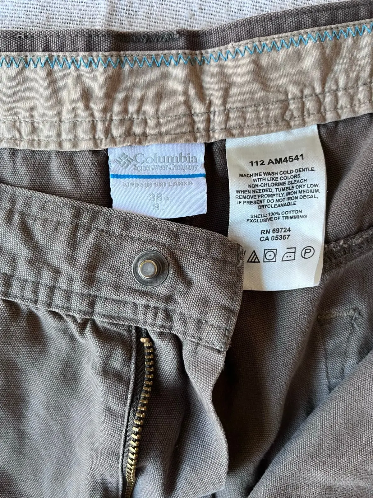 Columbia Omni-Shield Brown Utility Cargo Shorts Size 36