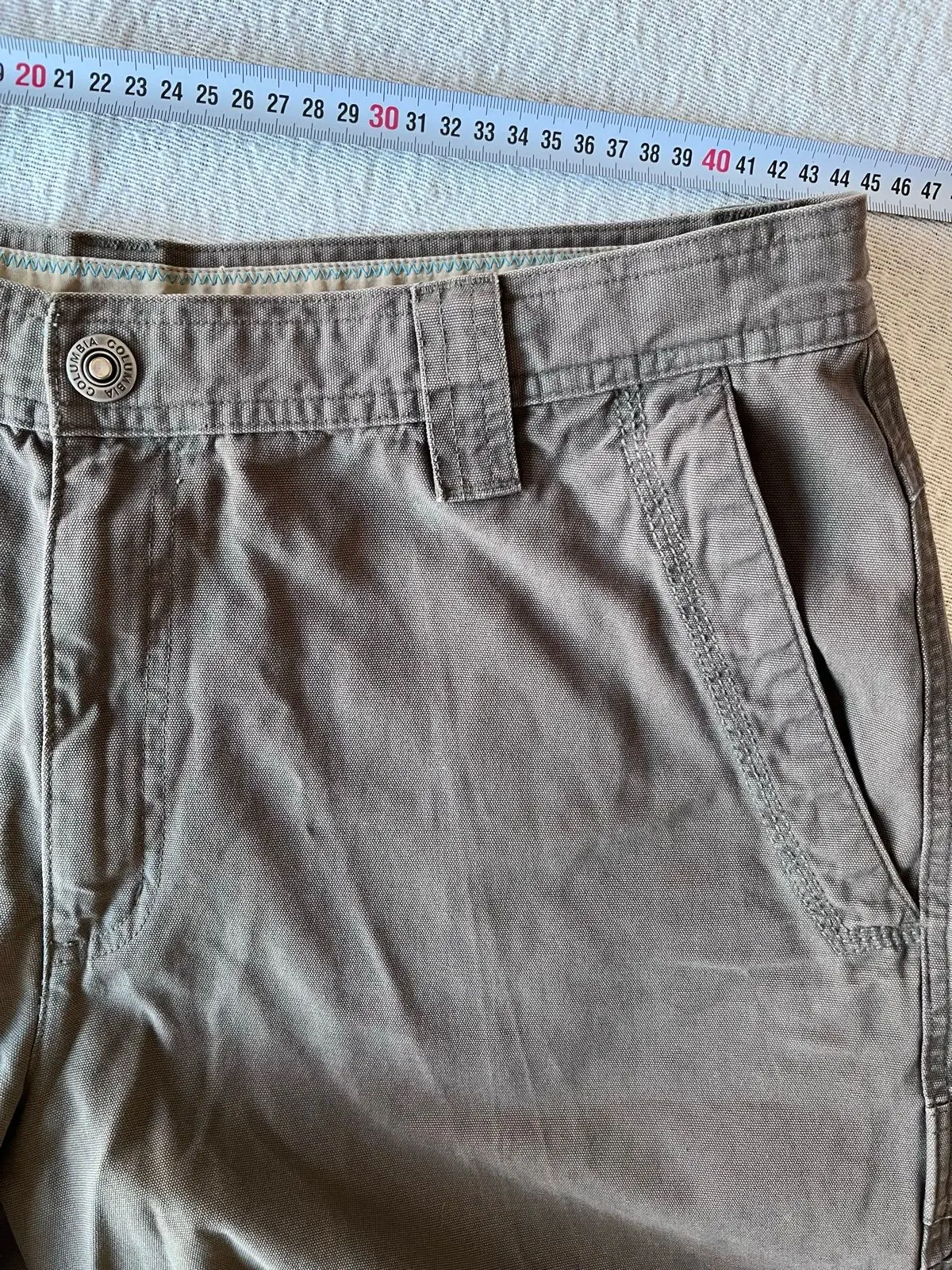 Columbia Omni-Shield Brown Utility Cargo Shorts Size 36