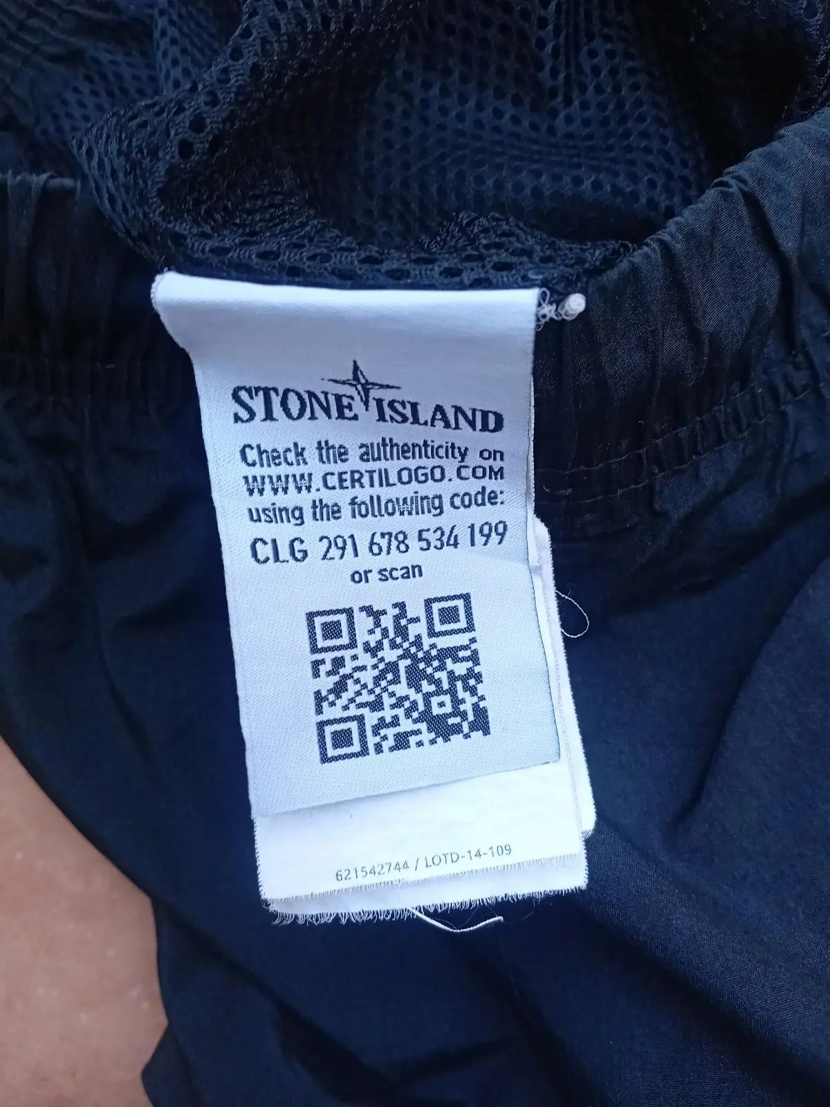 Stone Island Black Shorts Size M