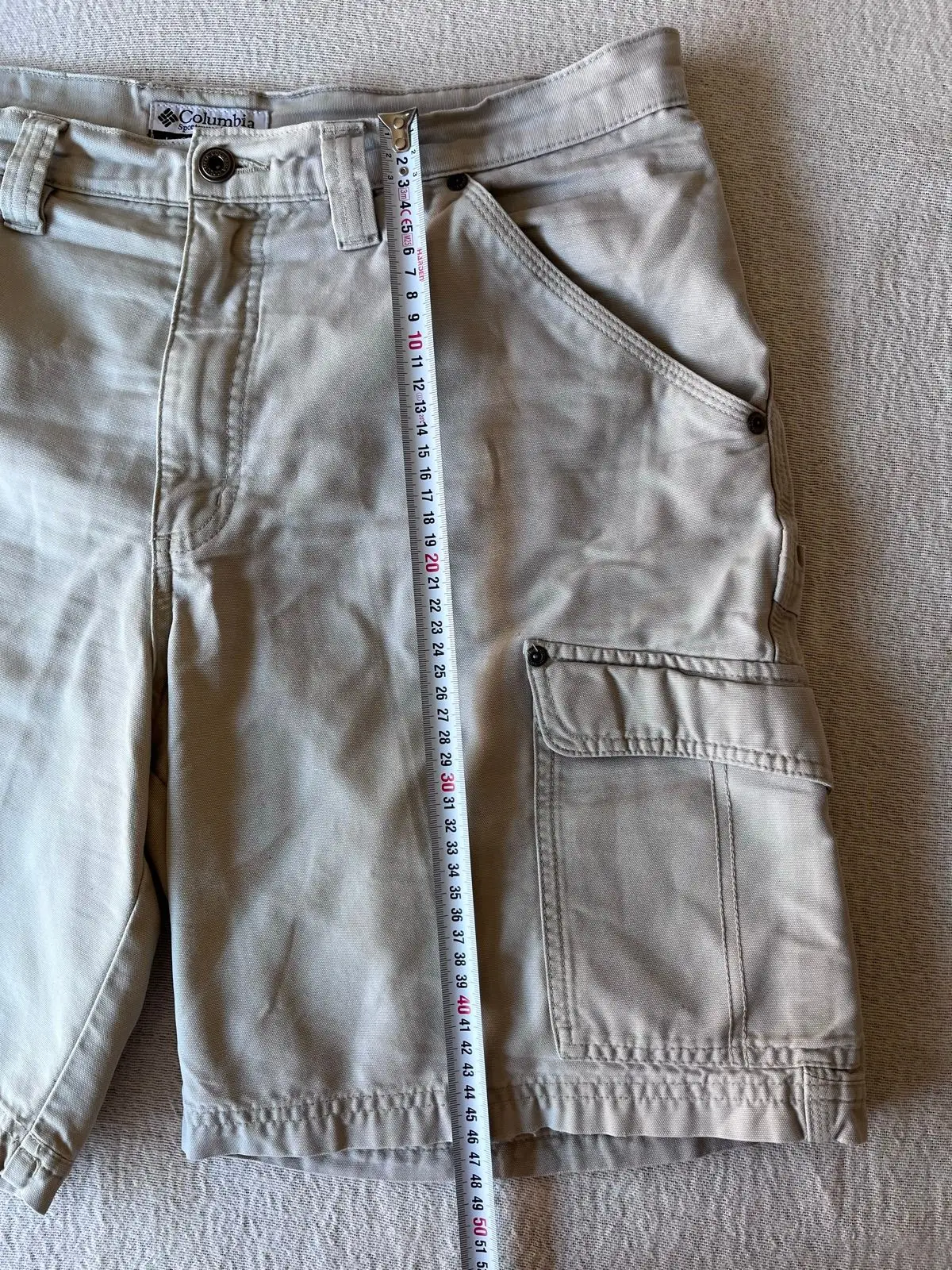 Columbia Men's Khaki Cargo Shorts Size 38