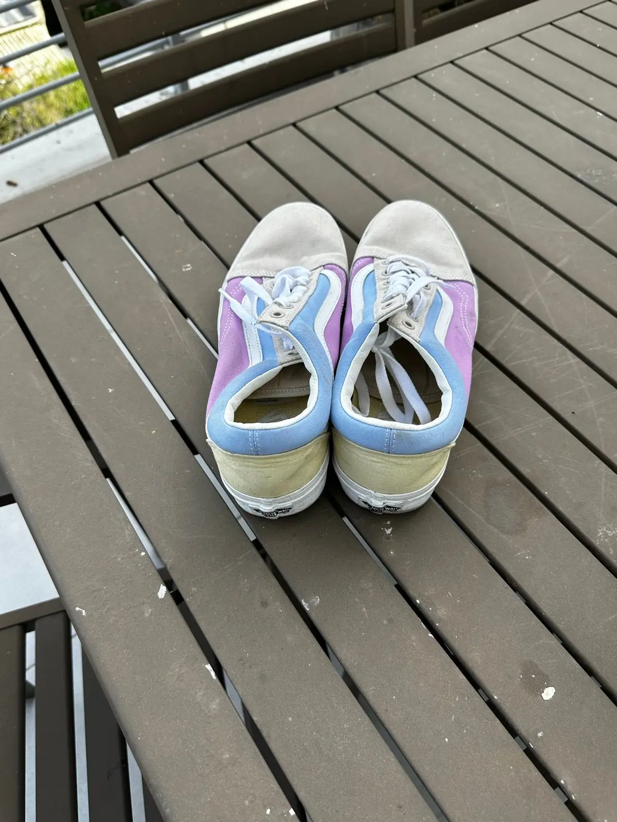 Vans Pastel Low-Top Sneakers Size 9