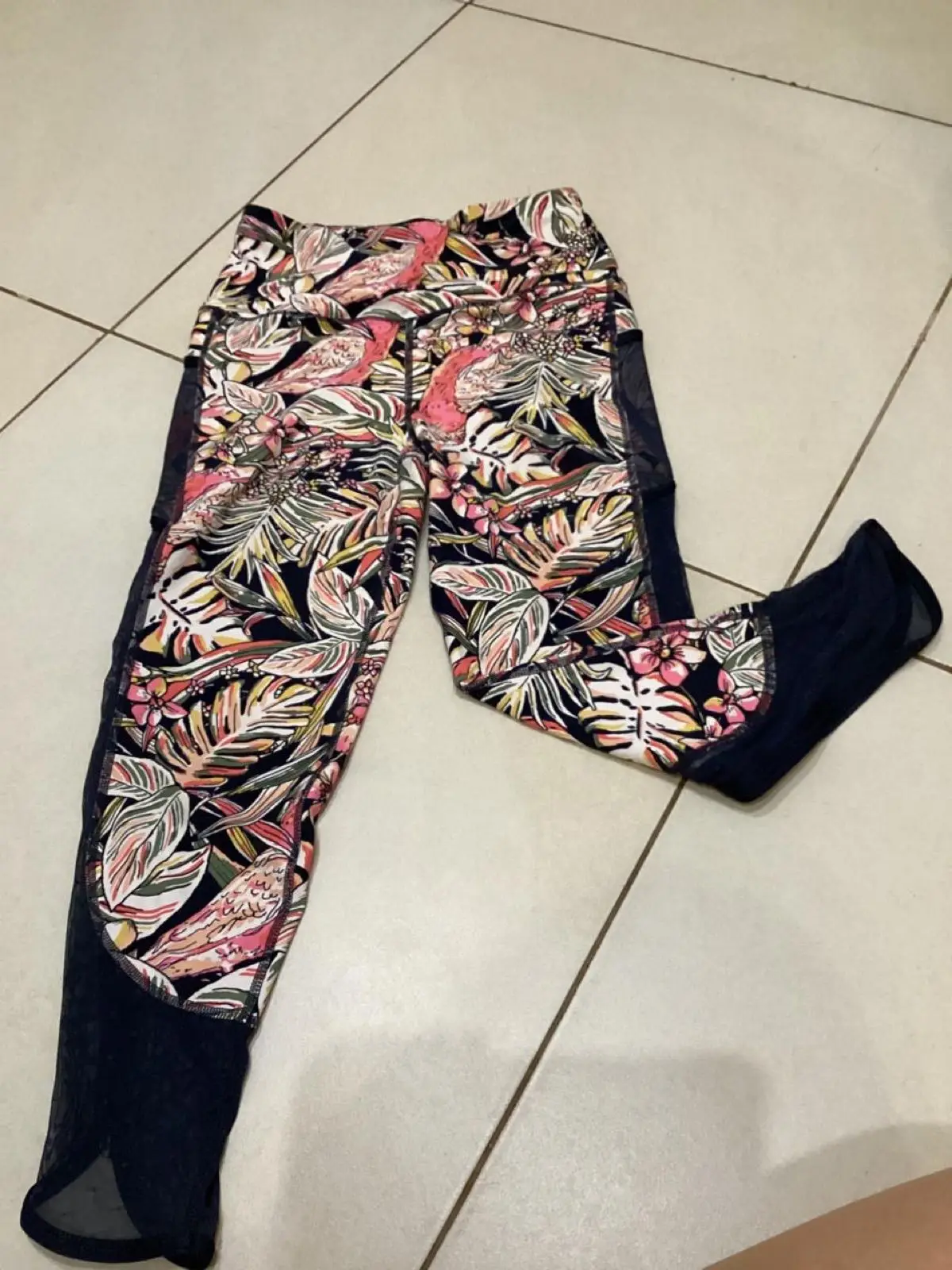 Cotton On Floral Activewear Leggings Medium