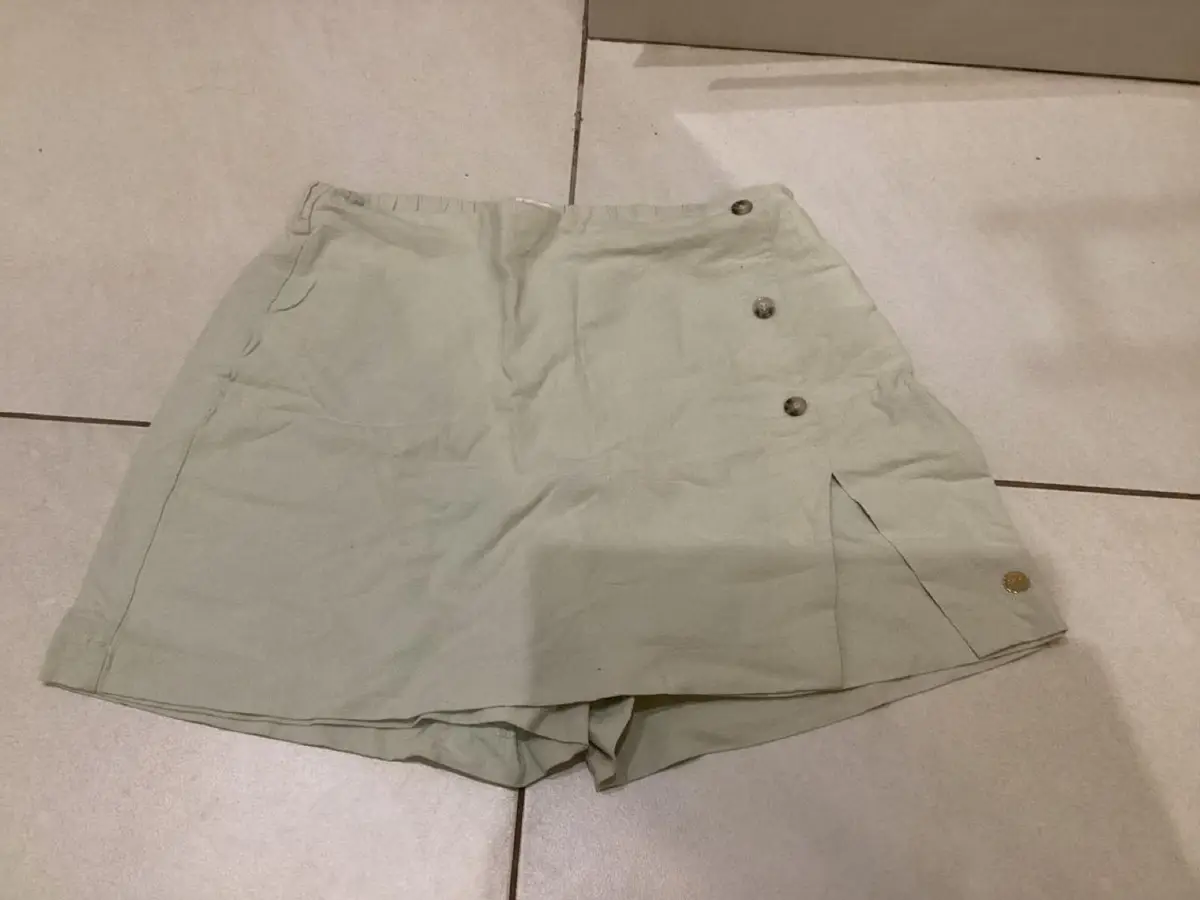 Refinery Light Green Skorts Size 12