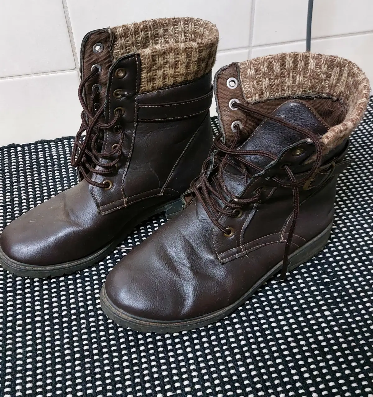 Brown Lace-Up Boots with Knit Cuff Size 6
