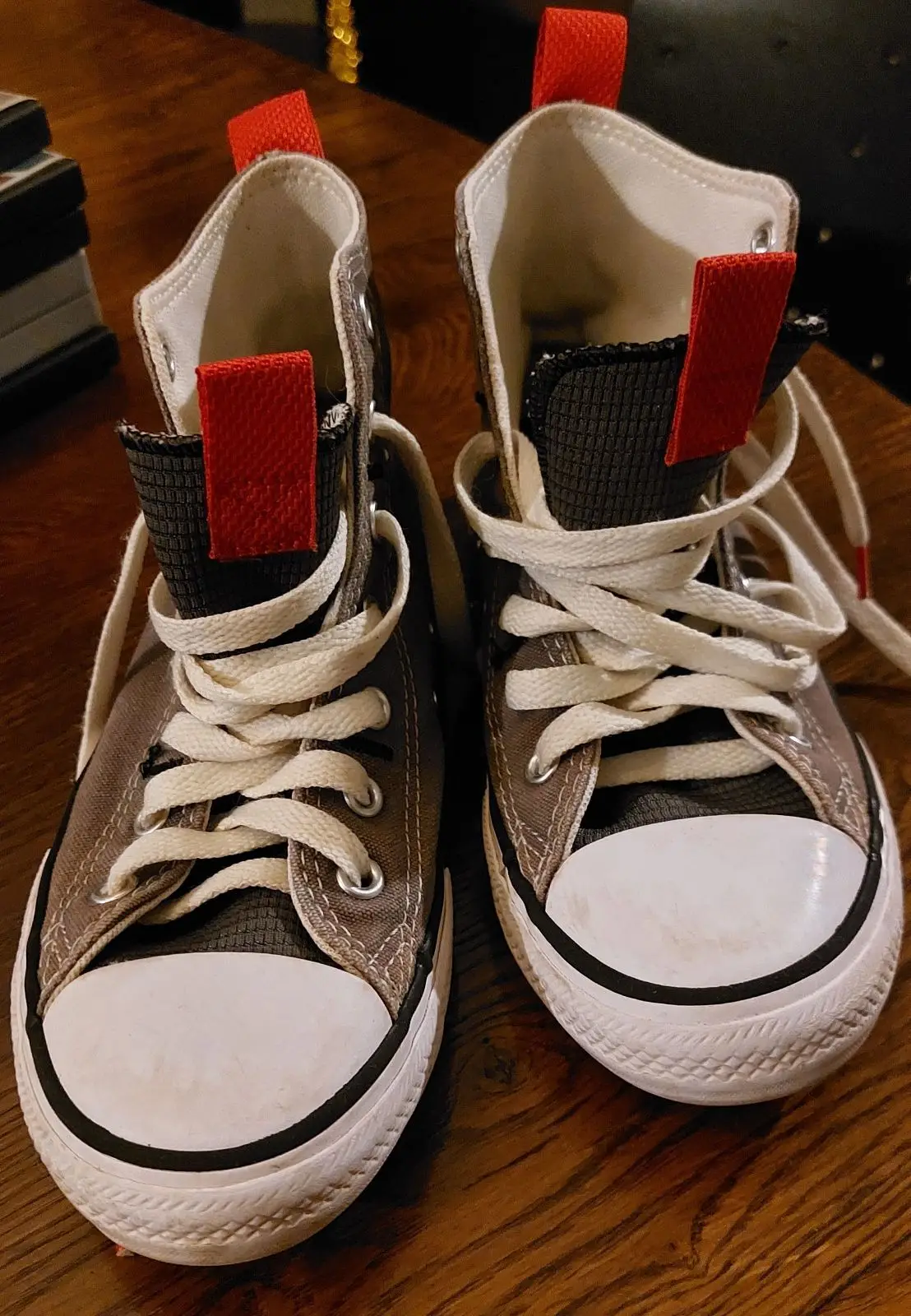 Converse Chuck Taylor All Star High Top Sneakers Grey Size 5
