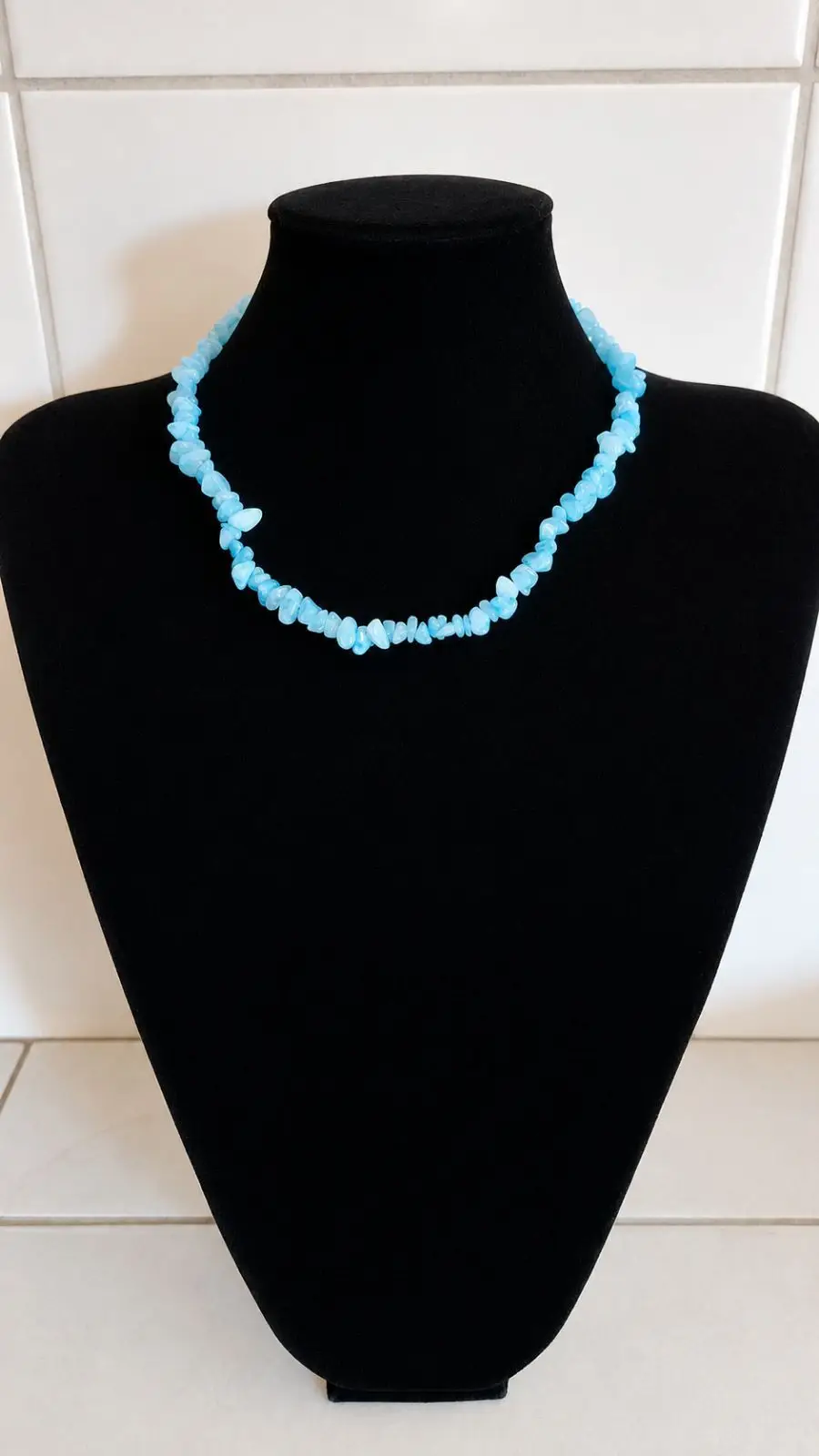 Light Blue Chip Stone Necklace