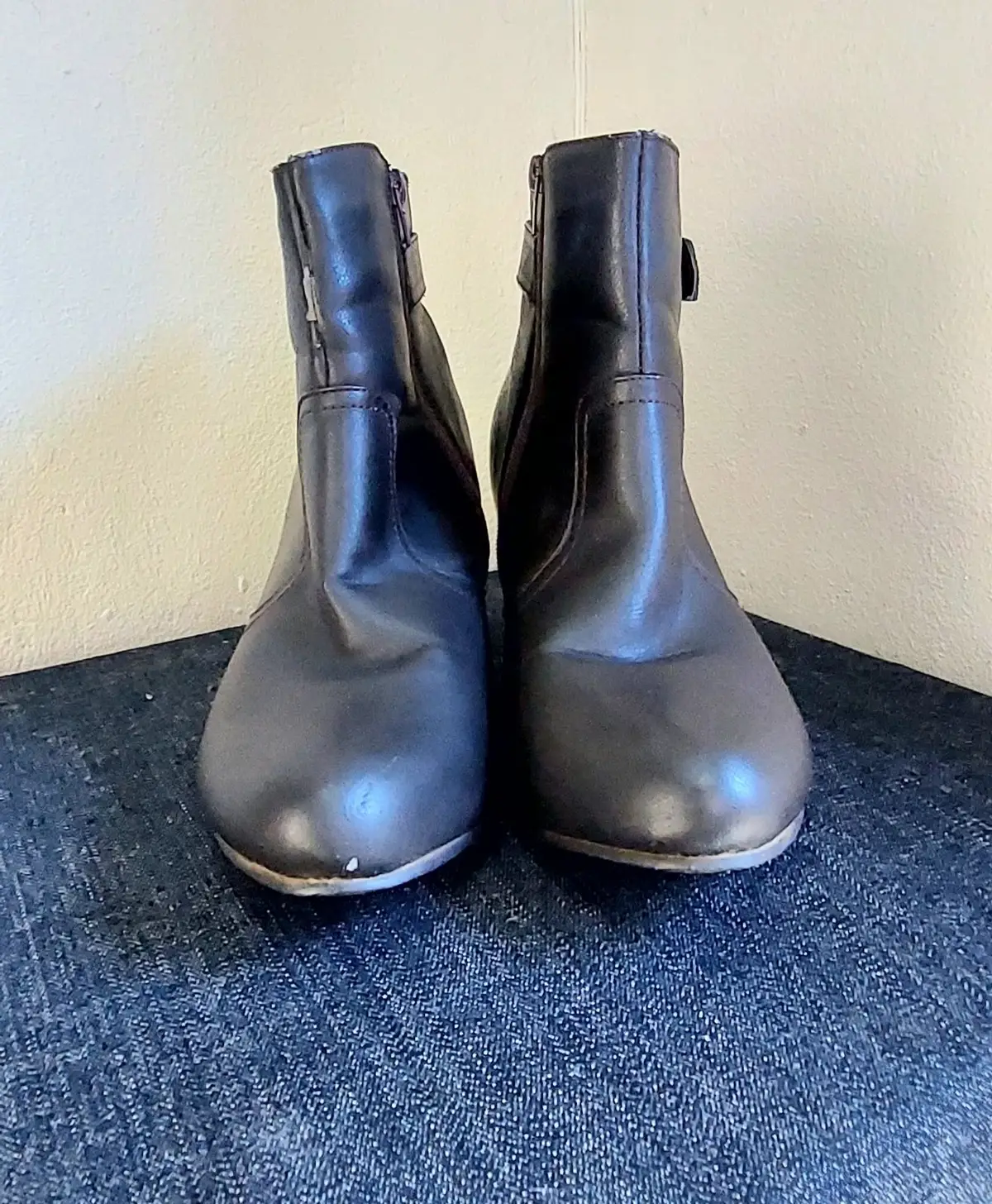 Generic Black Ankle Boots with Wooden Heel Size 7