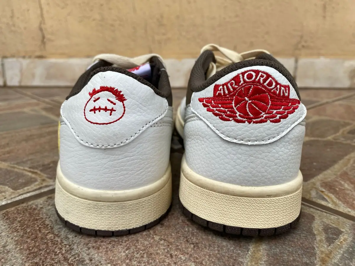 Nike x Travis Scott Air Jordan Low 1 OG Reverse Mocha