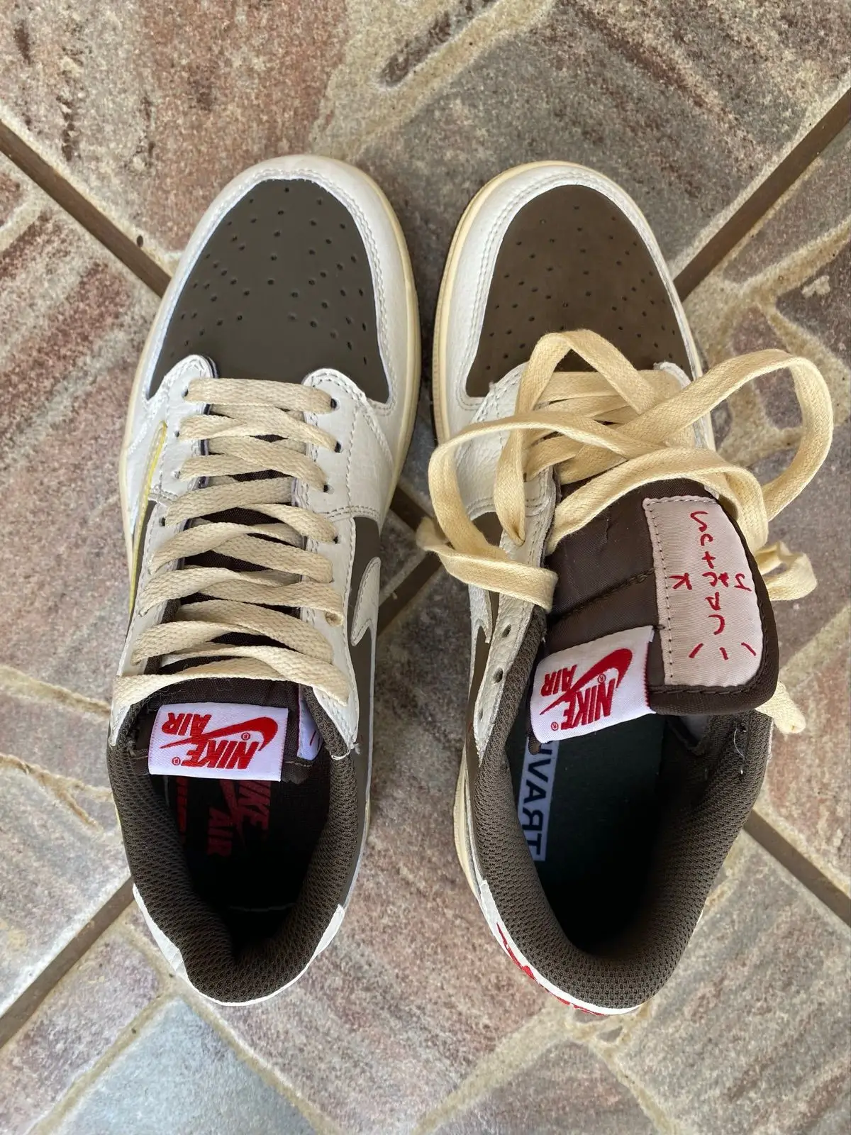 Nike x Travis Scott Air Jordan Low 1 OG Reverse Mocha