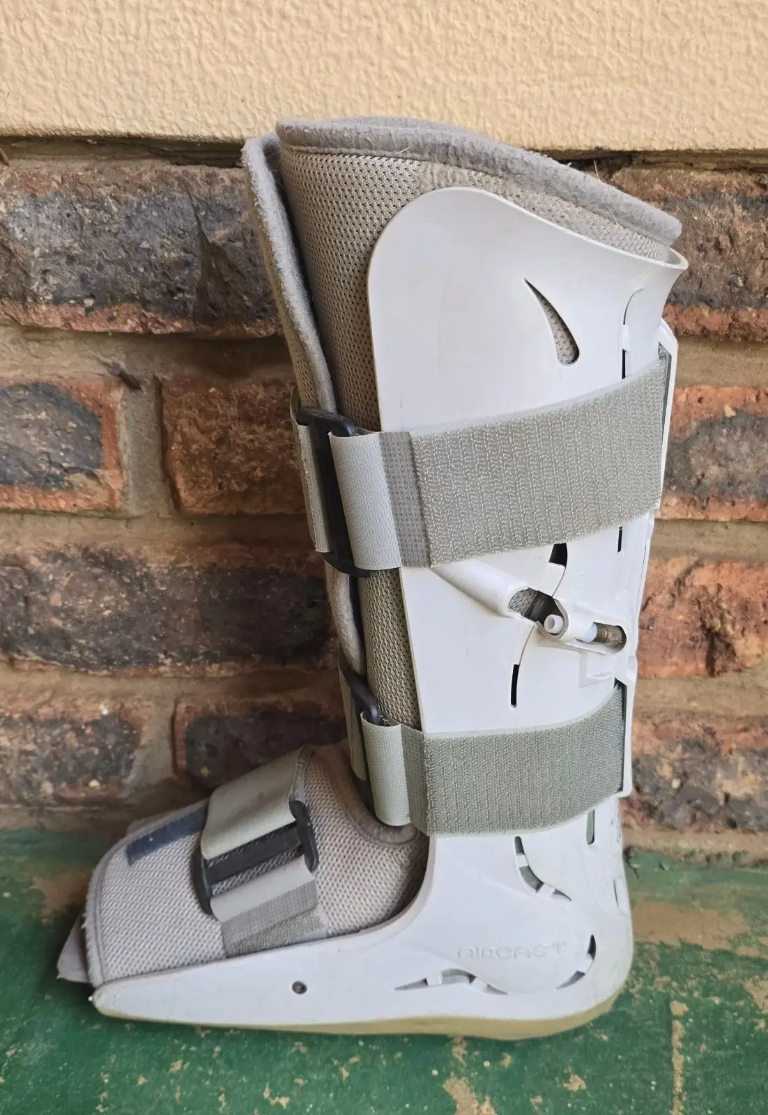 Aircast Walker Boot Medical Brace