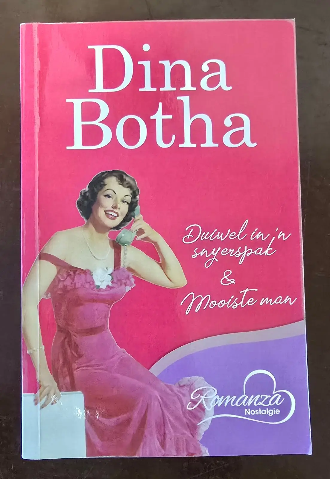 Duiwel in 'n snyerspak & Mooiste man by Dina Botha