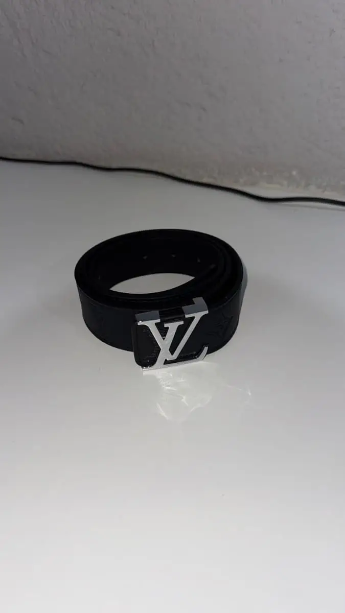 Louis Vuitton Black leather belt