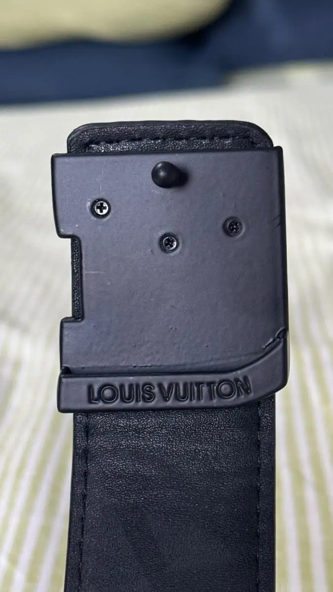 Louis Vuitton Black Leather belt