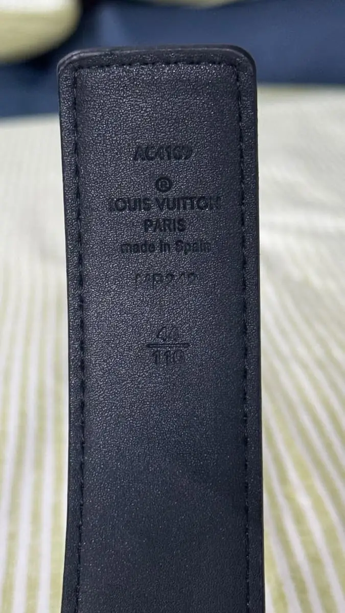 Louis Vuitton Black Leather belt